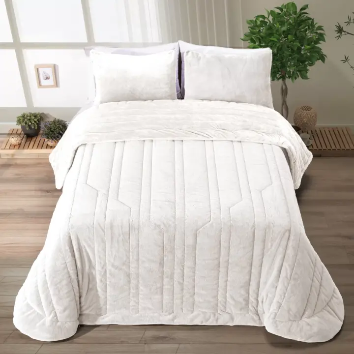 Edredón Comforter Franjas Geométricas de Mouton en Crema - Para una cómoda y elegante decoración del hogar. Manterol - 1