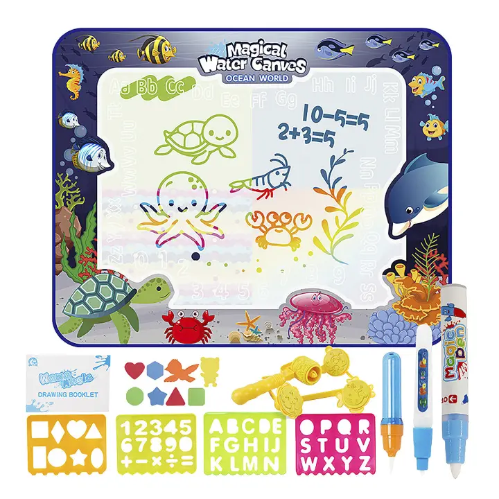 DAM. Pizarra infantil para dibujar con agua de 100x80cm. Diseño peces. Incluye 3 rotuladores de agua, plantillas de dibujo y escritura, 4 tampones con formas y 8 figuras de EVA. 100x80x3cm. - 1