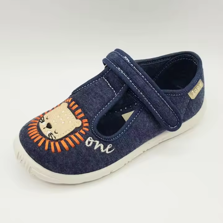 Sandalia cerrada Zapy de tejido vaquero combinado con suela de goma antideslizante y cierre de velcro - ¡Estilo y comodidad para el día a día! - 1