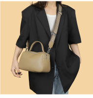 Bolso De Hombro Para Mujer De Cuero Genuino Estilo Casual Con Correa Ancha Y Comodidad Gran Capacidad Color Blanco Negro Caqui Azul - details 2
