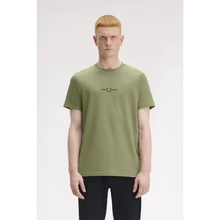 FRED PERRY - Camiseta bordada en color menta oliva de Fred Perry - 1