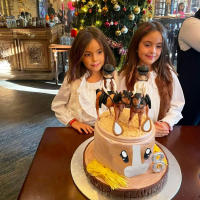Decoración De Cumpleaños Para Pastel Con Pequeño Caballo Y Vaquero LaVenty Suministros Para Fiestas De Cumpleaños De Animal Resina - details 0