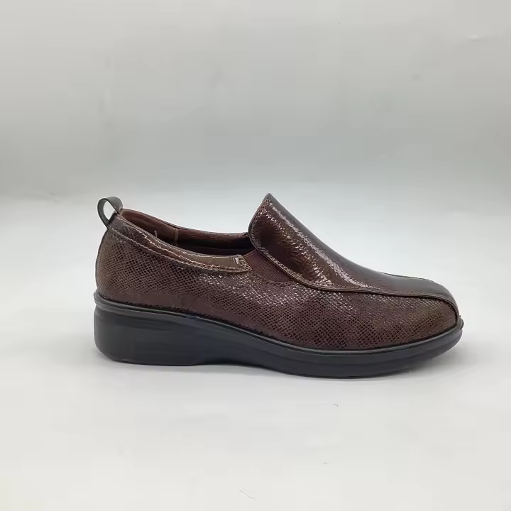 Virucci - Deportivas Casual de Mujer Cómodas Modernas VRA-1152 disponible en Azul, Burdeos, Marrón, Negro, Taupe - 1