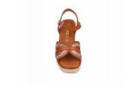 Sandalia Mujer 4812  de Cuña DIGO DIGO: Elegancia Artesanal y Confort Total Descubre el equilibrio perfecto entre estilo y comodidad con estas sandalias de cuña de la reconocida marca Viguera. Con un diseño de tiras entrelazadas que combina texturas lisas - details 3
