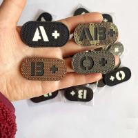 Parches Reflejantes De Tipo Sanguíneo a B AB O POS NEG 5*2.5CM Con Hook And Loop Para Uniformes Y Ropa Estilo Táctico Brillan En La Oscuridad - details 3