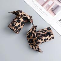 Pantalla De Mano Con Codos Para Mujer Estampado De Leopardo Estilo Retro Europeo Y Americano Con Borlas Decorativas 3D Versátil Para Mujer - details 9