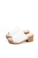 Lyla Wang Sandalias mujer mules con tacón alto y plataforma efecto madera con tachas y plantilla acolchada - details 17