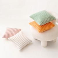 Inyahome Fundas Para Cojines De Peluche Roja De Conejo 2 Piezas 30x50cm 45x45cm Decoración Navideña Para El Hogar Suaves Y Cómodas - details 8