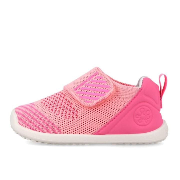 Zapatillas niña Biomecanics barefoot de rejilla color rosa zapato tipo escarpin sport de Biomecanic calzado respetuoso con el desarrollo natural del pie para gateo y primeros pasos con cierre de tira adherente muy comodos flexibles y lavables a mano