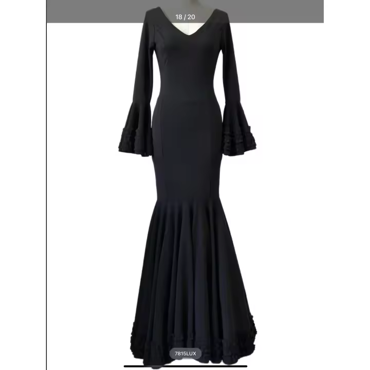 VESTIDO FLAMENCA  LICRA FABRICADO EN    ITALIA . TALLAS XS/S 34/36 - 72CM 60CM 76CM . M/L  38/40 - 80CM 68CM 84CM . XL/XXL  - 42/44/46 - 92CM 80CM 96CM  LARGO 150CM - 1