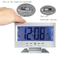 Reloj despertador digital LED, calendario de repetición, visualización de temperatura, reloj activado por sonido, funciona con 2 pilas AAA (no incluidas), color negro - details 3