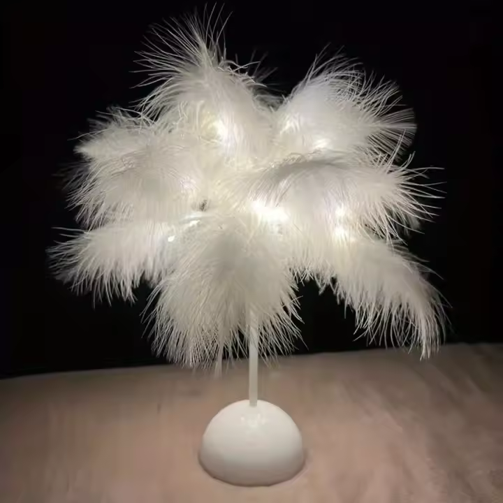 Lámpara De Mesa LED Cálida Pequeña Luz Nocturna Decorativa Para Habitación De Niña Y Novia Lámpara De Lectura Al Lado Del Cama Estilo Nórdico Romántico Con Plumas - 1