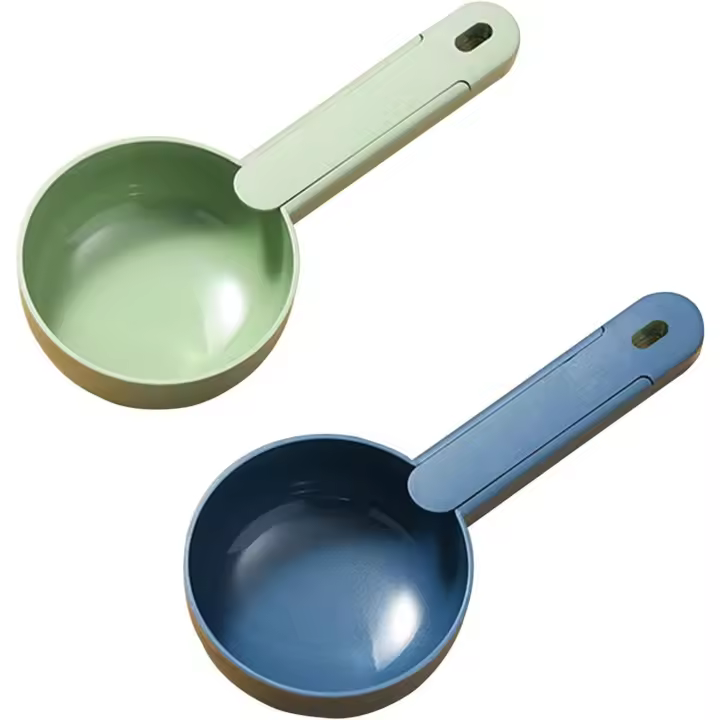 Cuchara para comida de mascotas, paquete de 2, cuchara medidora para comida de perros y gatos, cucharas para arena de gatos para hámster, azul y verde - 1