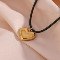 Collar De Mujer E.B.belle De Acero Inoxidable Con Colgante De Corazón En Color Plateado Y Dorado Cadena De Hilo Moda Para Fiestas Y Regalos - details 2