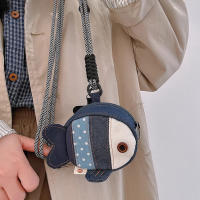 Mini Monedero Unisex Estilo Cowgirl Con Diseño De Pescado Y Estuche Para Auriculares Monedero De Denim Con Diseño De Patchwork Versátil Y Moda - details 7