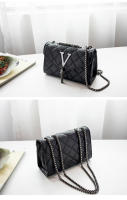 Bolso De Hombro De Lujo Negro Para Mujer De Cuero PU Con Trenzado Y Borla Bolso Bandolera Con Patrón Cuadrado Bolsa De Mano Con Cierre De Hasp - details 17