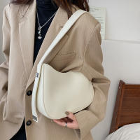 Bolso Bandolera De Cuero PU Para Mujer Diseño De Moda Gran Capacidad Bolso De Hombro Para Viaje Verano Bolso Armpit Hobo - details 18