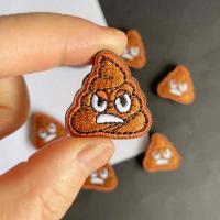 Parche De Bordado Divertido De 2.5x2.5CM ' Angry Poop ' Para Ropa Y Mochilas Con Hebilla Y Parche Adhesivo Fabricante China - details 2