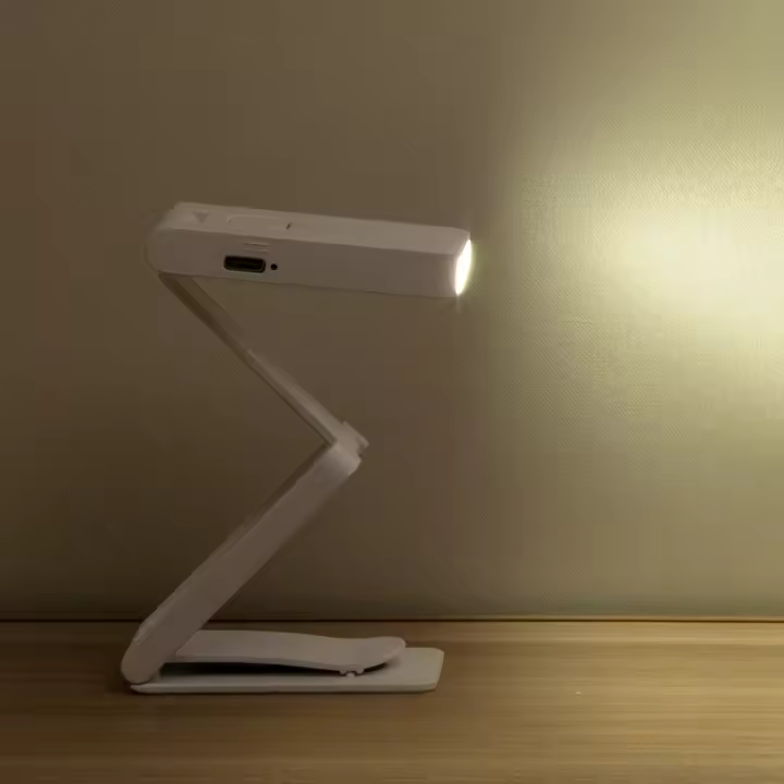 Luz De Lectura Portátil Y Rechargeable USB Con 3 Colores De Luz Y Ajuste De Brillo Protección Ocular Para Noche Y Lectura - 1