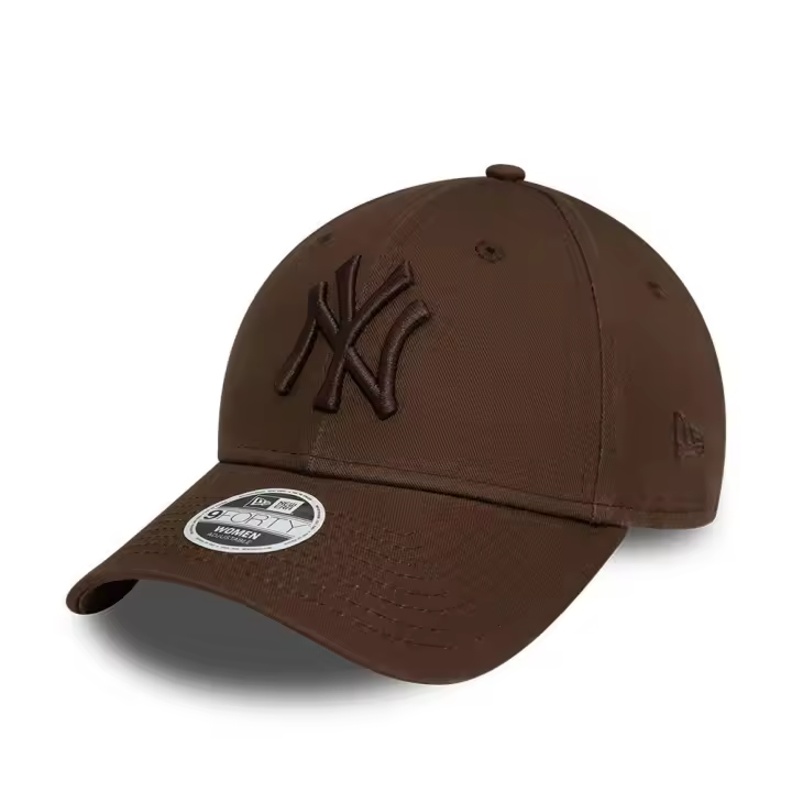 New Era NOS WMNS LGE ESS 9FORTY NEYYAN Gorra - Ajuste cómodo, Diseño oficial - 1