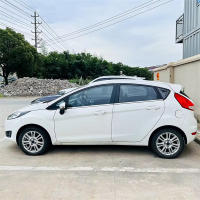 Louvers Negros Brillantes Para Ford Fiesta MK7 2008-2017 Decoración Triangular De Ventanas Traseras Accesorio De Automóvil - details 3