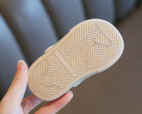 Zapatos Casuales Para Niños Y Niñas Con Bocón Cuadrado Dibujo Animado Suela Suave Primavera Zapato Pequeño De Niños TPR Suela Zapatillas De Lona - details 3