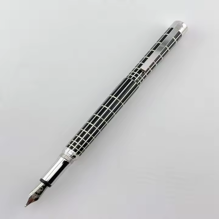 Pluma Estilográfica Waldmann Xetra Plata y Laca Negra - 1