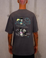 XIVNeoclassic Co. Camiseta Hombre con estampado Estilo Oversize 100% algodón y Cuello Redondo de calidad color gris oscuro con estampado NUBES Y LLAMAS A&E - details 1