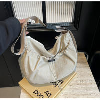 Bolso De Hombro De Nylon Nueva Diseño En Niche Color Sólido Con Pliegues Bolso Cruzado Versátil Para Uso Casual En Clase Y Comuting - details 27