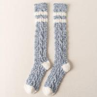 Calcetines De Velours Coral Para Mujer Con Plumas Gruesas Calcetines Térmicos Para Dormir Medio Cilindro Aislantes De Invierno - details 15