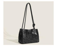 Bolso De Hombro Para Mujer Jiomay Ligero De Patters Geométricos PVC Bandolera Para Playa Y Comunicación Estilo Preppy - details 17