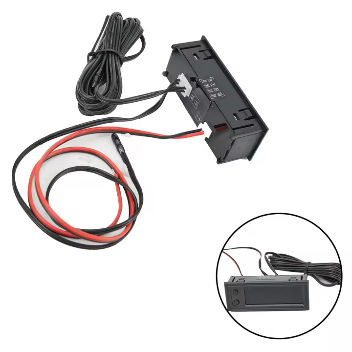Medidor De Voltaje Y Temperatura Para Vehículo 3 En 1 Panel De Medidor Digital LED Rojo/Azul Verde 12V Para Coche Electromóvil Y Motocicleta Con Reloj - 1