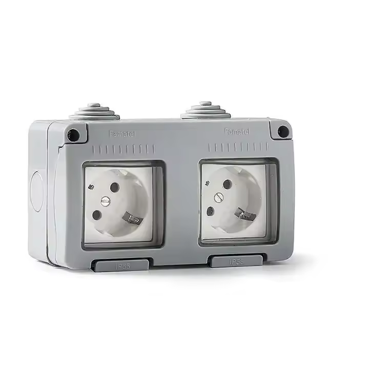 Doble base enchufe de superficie estanco IP55 Famatel 19071 - 1