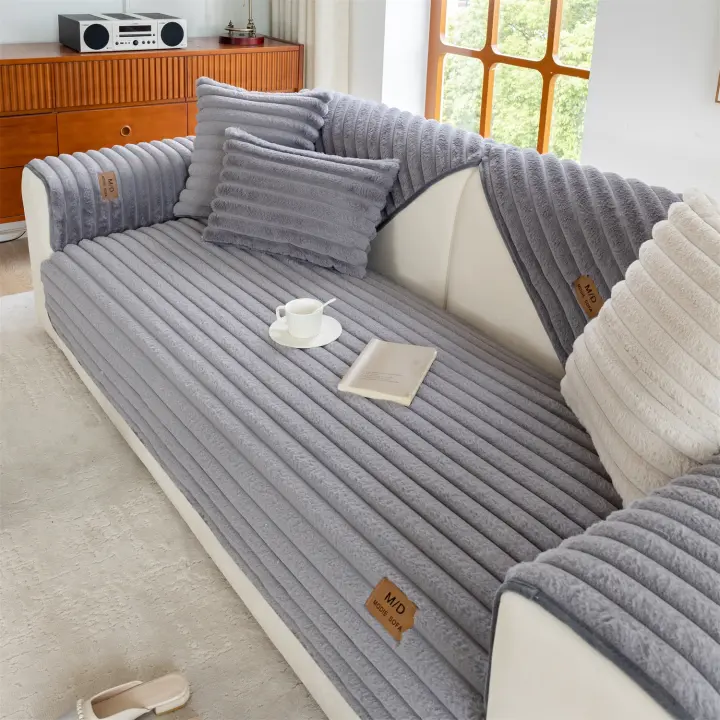 Funda De Sofá De Peluche Imitación De Zorro Con Rayas Antideslizante Cubierta Para Muebles De Sala De Estar Tapete De Cojín - 1