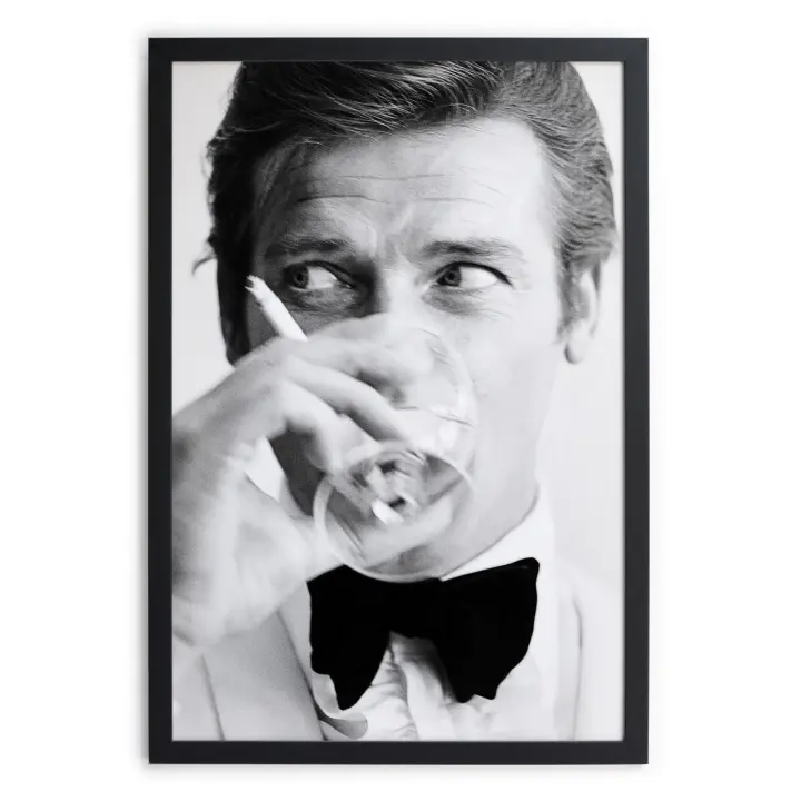 RNT X REALLY NICE THINGS - Cuadro Enmarcado Negro 40x30 James Bond HD - 1
