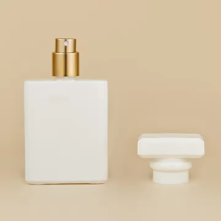 Botella De Perfume Reutilizable De 50ml Cuadrada En Colores Negro Y Blanco Empaque Cosmético Vacío Para Rellenar Con Perfume - 1