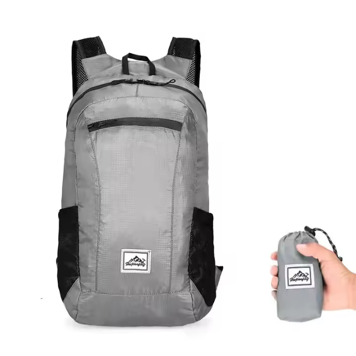 Mochila Ultra-Ligera Plegable Impermeable Y Duradera Para Senderismo Y Aventuras Al Aire Libre Comodidad Y Resistencia En Un Solo Paquete - 1