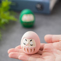 Muñeca De Cerámica Japonesa Daruma Ornamento De Suerte Y Fortuna Decoración De Hogar Miniatura Accesorios Regalos - details 2