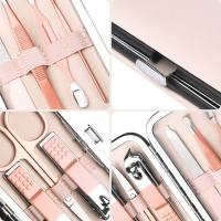 Set de manicura profesional, 7 cortaúñas portátiles y kit de cuidado de cejas, herramientas de acero inoxidable para el cuidado de las uñas con lujoso estuche de cuero. - details 1