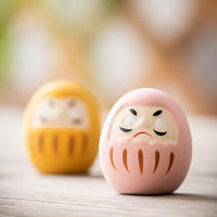 Muñeca De Cerámica Japonesa Daruma Ornamento De Suerte Y Fortuna Decoración De Hogar Miniatura Accesorios Regalos - details 3