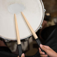 Par De Palancas De Batería Maibachi Con Punta De Madera Para Principiantes Y Niños Taiko Drum Master Palancas De Batería De Color Negro - details 4