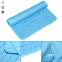 Alfombra De Enfriamiento Para Mascotas Tamaño Pequeño Para Perros Y Gatos Sillón De Verano De Seda Hielo Resistente Al Agua Y Transpirable Con Gel De Hielo 5 Tamaños Disponibles - details 1