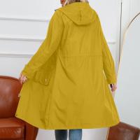 Abrigo De Trench Para Mujer Con Capucha Y Mangas Largas De Color Sólido Estilo Británico Elegante Con Rayas Y Chaqueta Recta Impermeable Para Todas Las Estaciones - details 38
