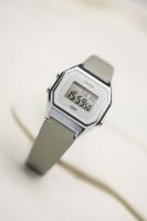 Reloj mujer Vintage Iconic Casio  LA680WEL-8E alarma cronómetro luz LED correa de cuero - details 0