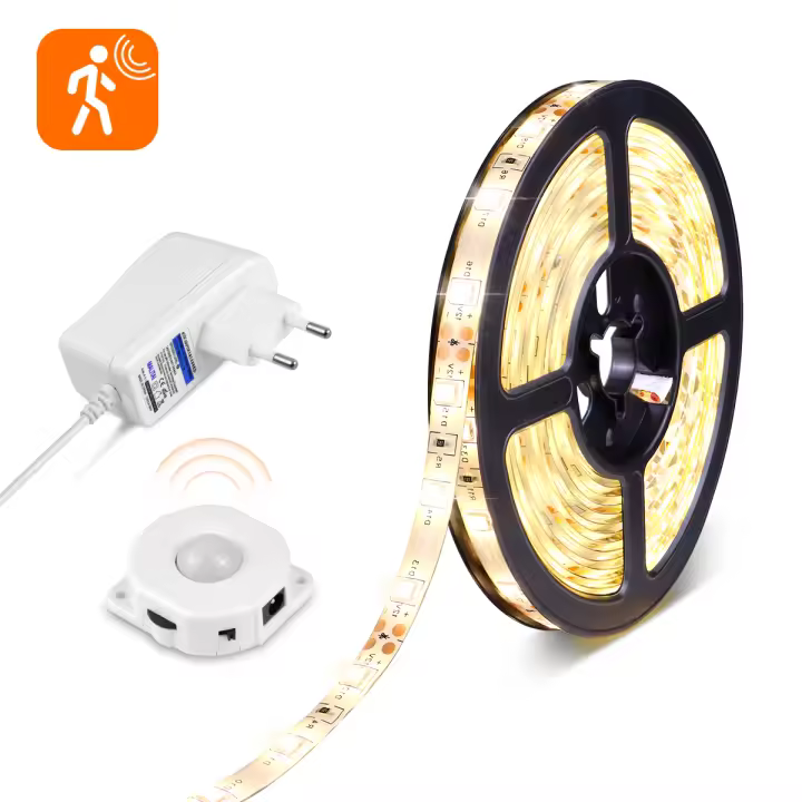Luz Noturna LED Con Sensor De Movimiento Para Gabinete Y Cama 1M-5M Tira De Lámpara LED Con Adaptador De Voltaje 110V-220V a 12V - 1