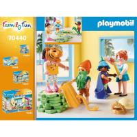 PLAYMOBIL family fun, Kids Club (70440) club infantil, con juegos para niños - details 2