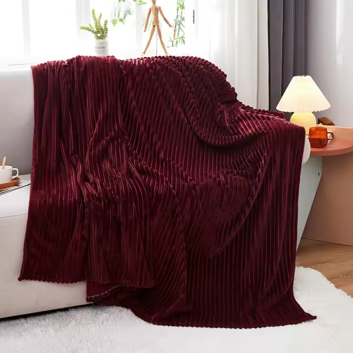 Flannel Coral Fleece Blanket, A Variety of Sizes and Colors, Soft and Warm to the Touch, Reduce Stress, Improve Sleep Effect (Red, 150cm × 200cm) - 1