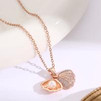 Collar De Lujo Pequeño Para Mujer Con Colgante De Concha Y Zirconia Micro En Cobre Accesorios Minimalistas De Moda - details 4