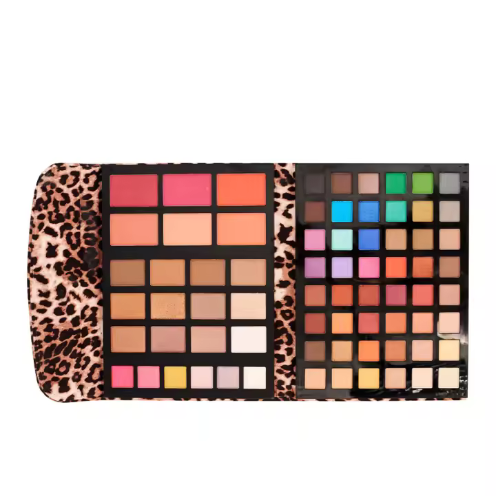 Maquillaje Magic Studio WILD SAFARI ENORMOUS WALLET LOTE - 1