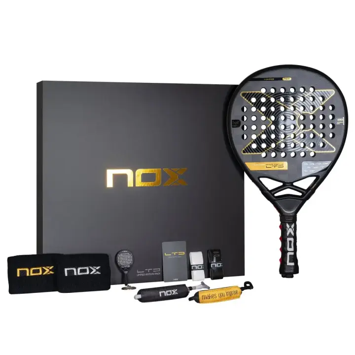 PACK AT10 GENIUS LIMITED EDITION 2025, la AT10 Genius LTD Edition 2025 ofrece control, potencia y adaptabilidad gracias a su núcleo Dual Density Core y su diseño en carbono 18K, ideal para jugadores exigentes. - 1